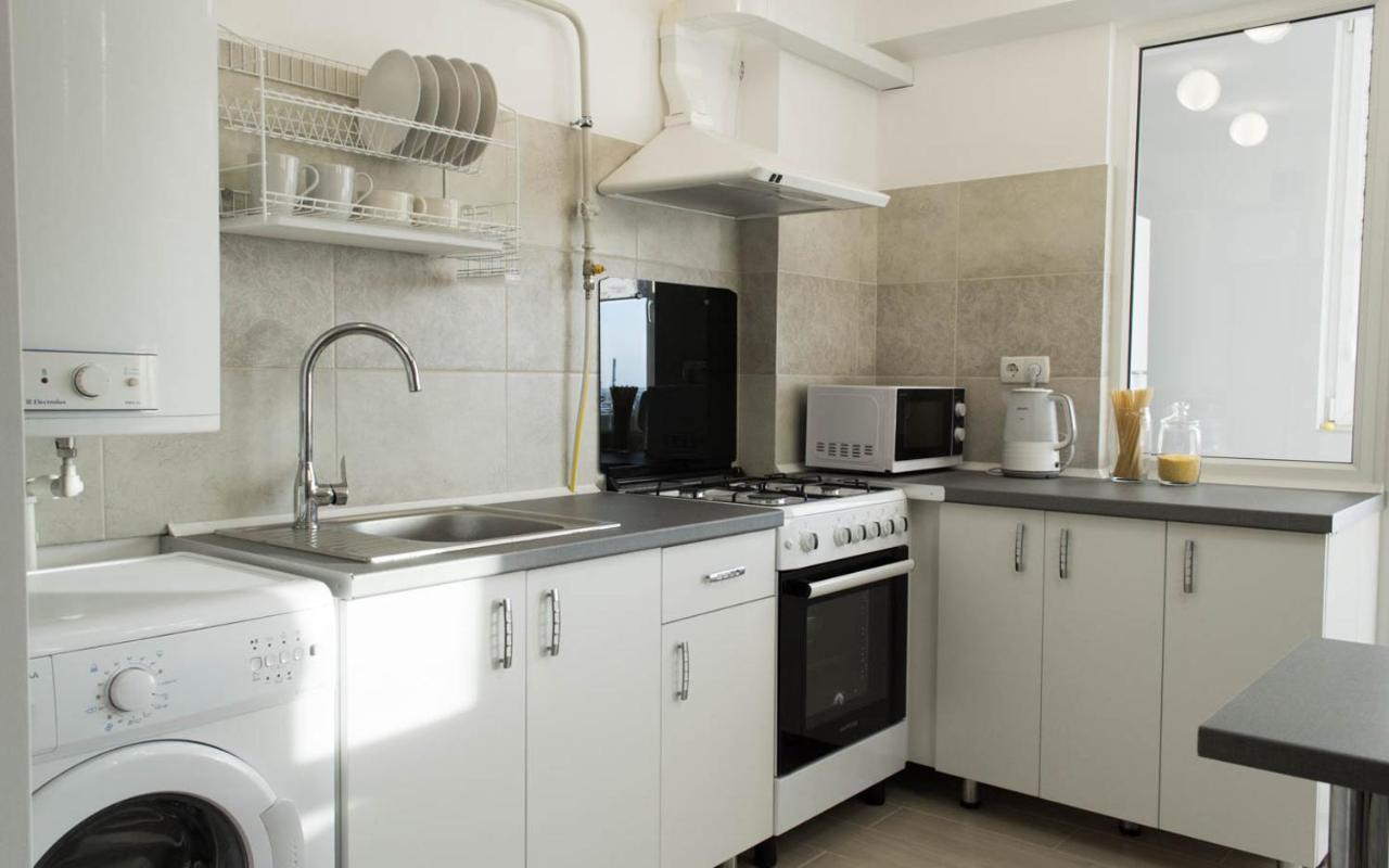 Cozy 2-Room Apartment On Zhvanetsky Boulevard Odessa Esterno foto