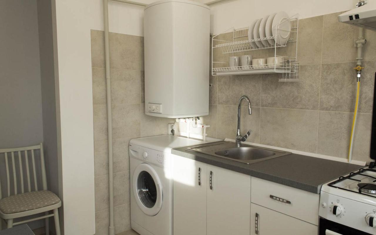 Cozy 2-Room Apartment On Zhvanetsky Boulevard Odessa Esterno foto