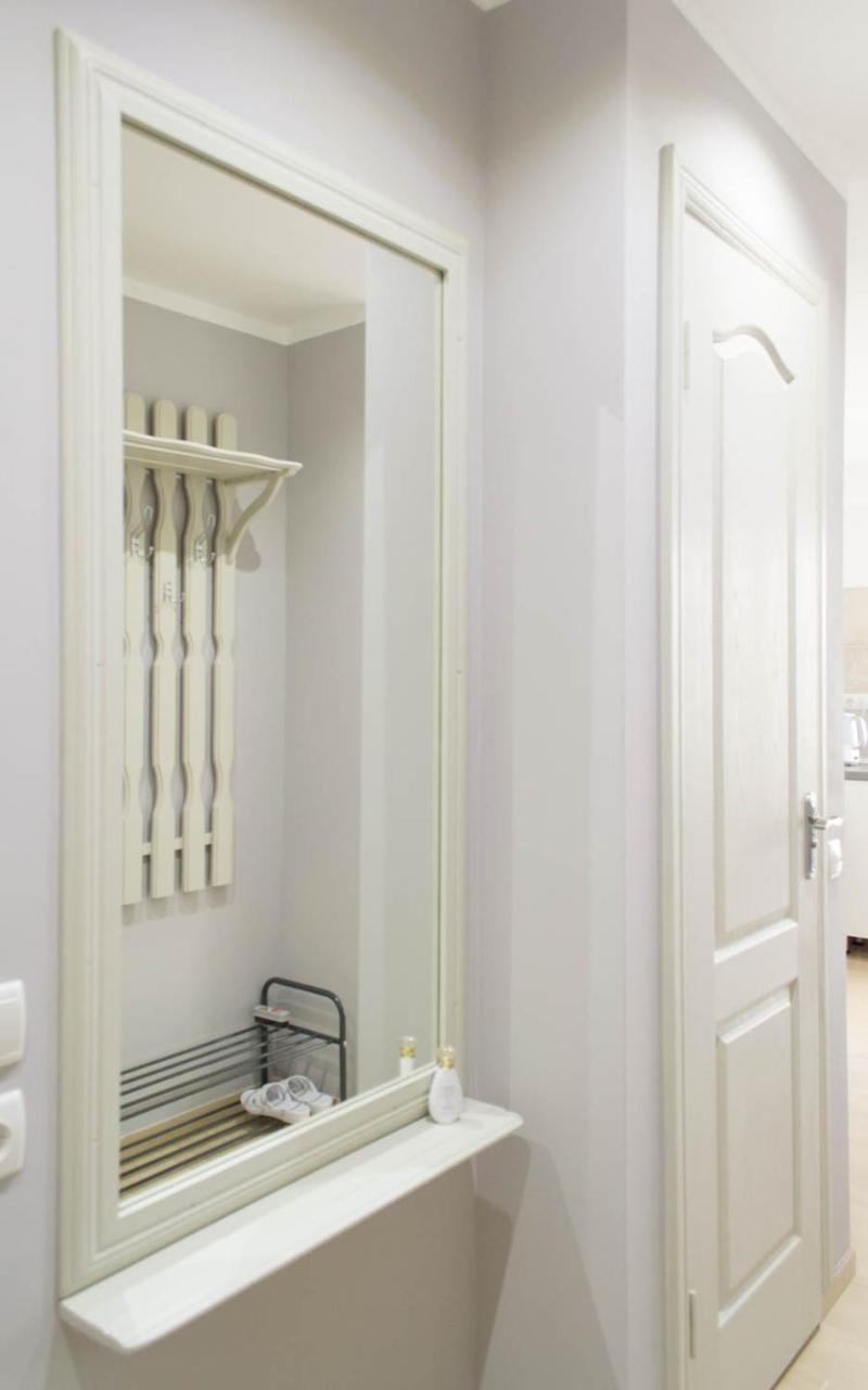 Cozy 2-Room Apartment On Zhvanetsky Boulevard Odessa Esterno foto